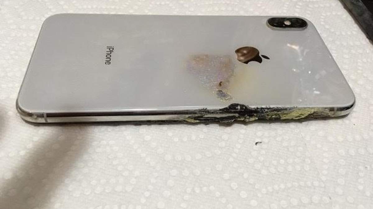 iPhone Xs Max вибухнув у кишені iPhone Xs Max вибухнув у кишені