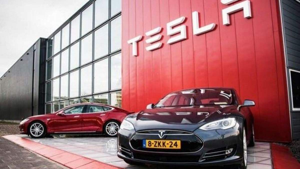 Автомобілі Tesla відлякуватимуть грабіжників музикою Баха Автомобілі Tesla відлякуватимуть грабіжників музикою Баха