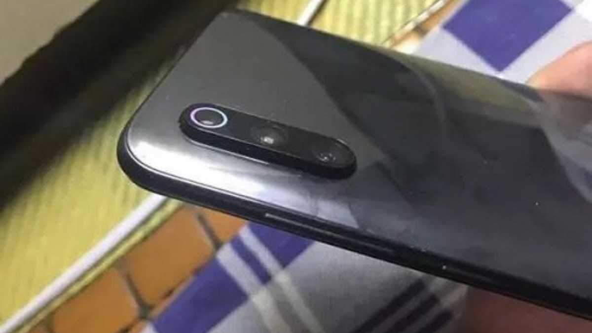 Пользовательница купила бракованный смартфон Xiaomi Mi 9 Пользовательница купила бракованный смартфон Xiaomi Mi 9