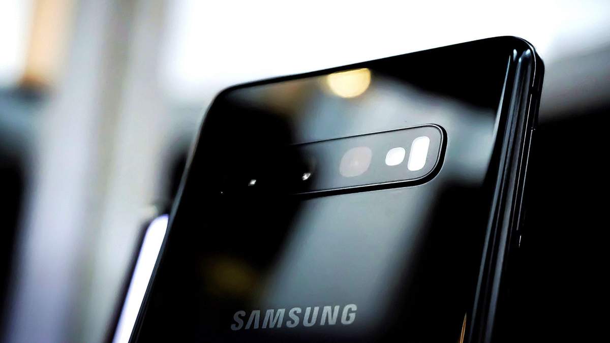 Samsung Galaxy Note 10 отримає незвичний дизайн Samsung Galaxy Note 10 отримає незвичний дизайн
