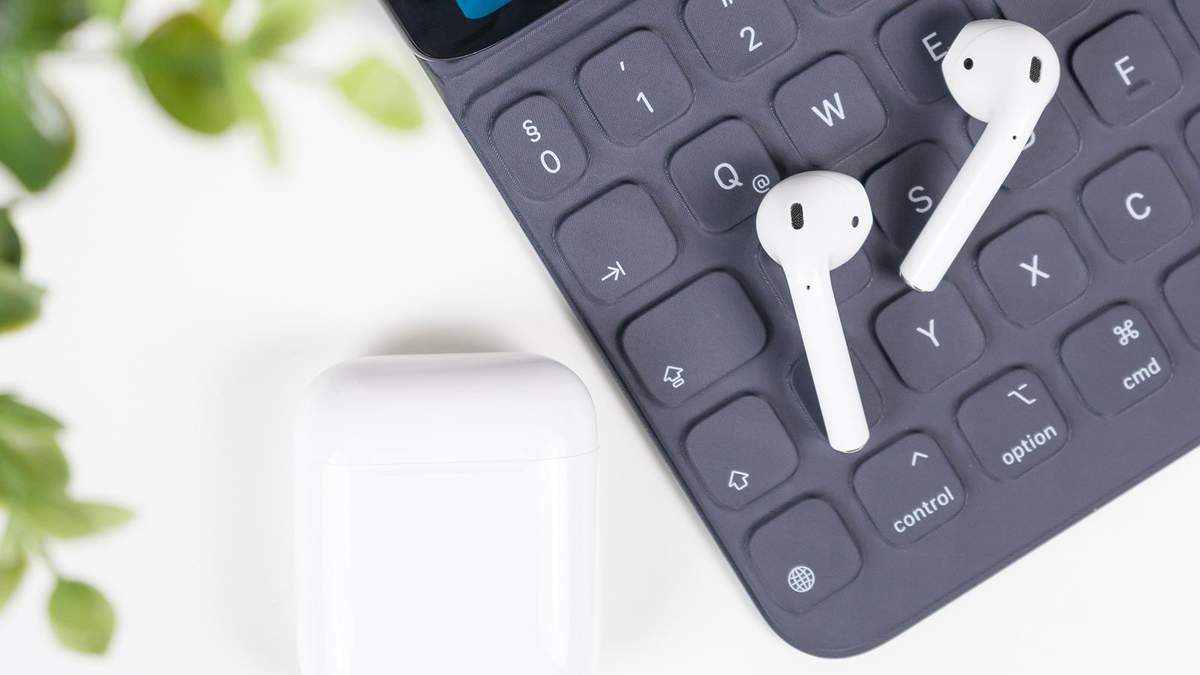 Apple готовит еще одно обновление наушников AirPods Apple готовит еще одно обновление наушников AirPods