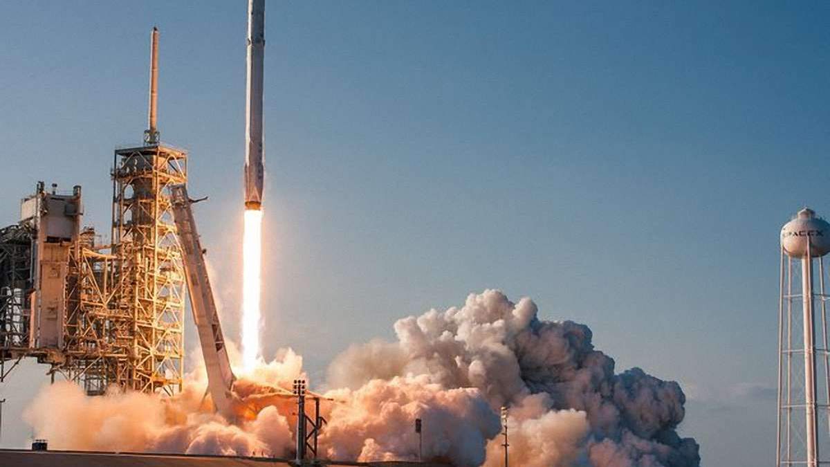 Запуск ракеты SpaceX Запуск ракеты SpaceX