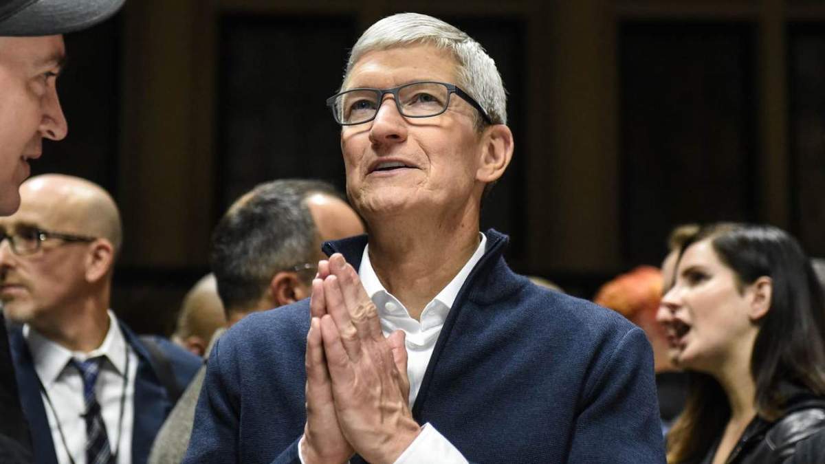Скільки заробляють керівники Apple Скільки заробляють керівники Apple