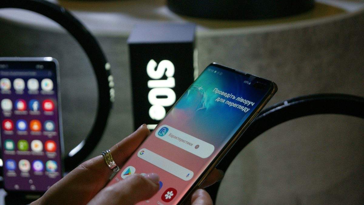 Новые смартфоны Samsung будут без зарядки Новые смартфоны Samsung будут без зарядки