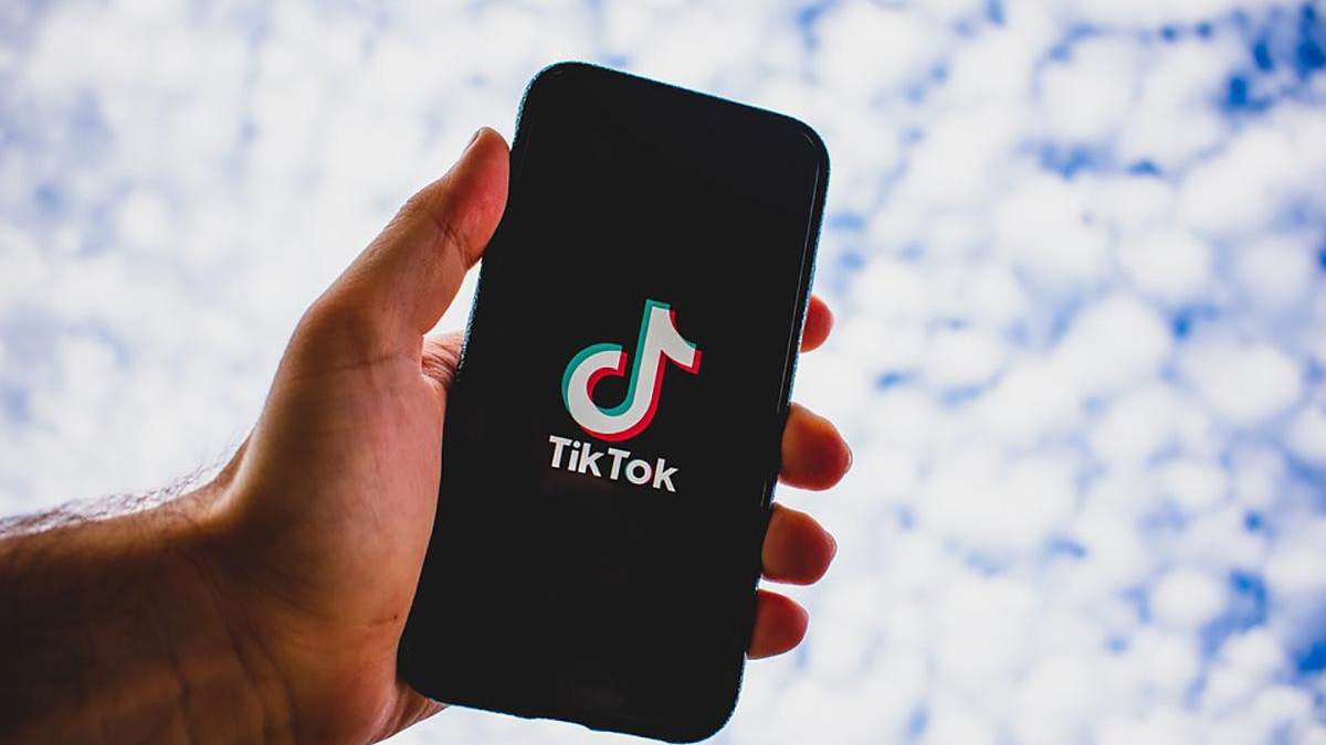 У Пакистані заблокували TikTok через аморальний контент