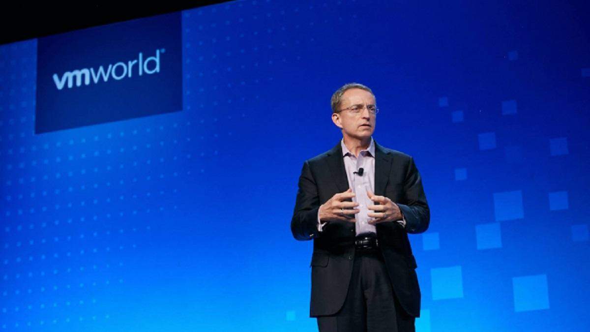 Intel змінить очільника: гендиректор компанії йде у відставку Intel змінить очільника: гендиректор компанії йде у відставку