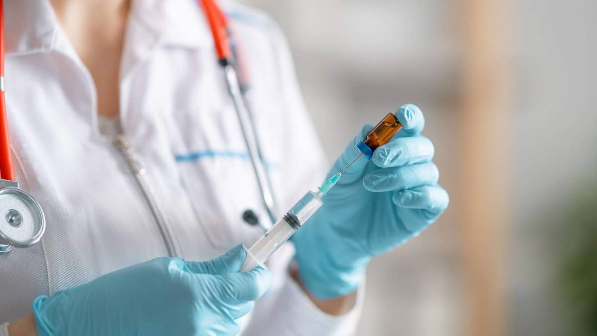 В Україні запускають сайт для запису на COVID-вакцинацію В Україні запускають сайт для запису на COVID-вакцинацію