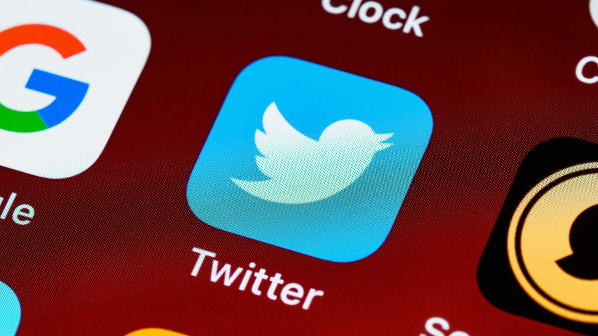 Twitter запустил голосовые сообщения в личной переписке