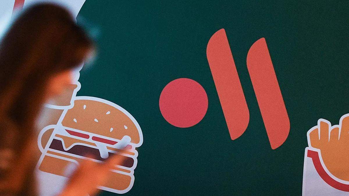Instead of Russian, McDonald’s “stolen” the domain and now sells 300 million