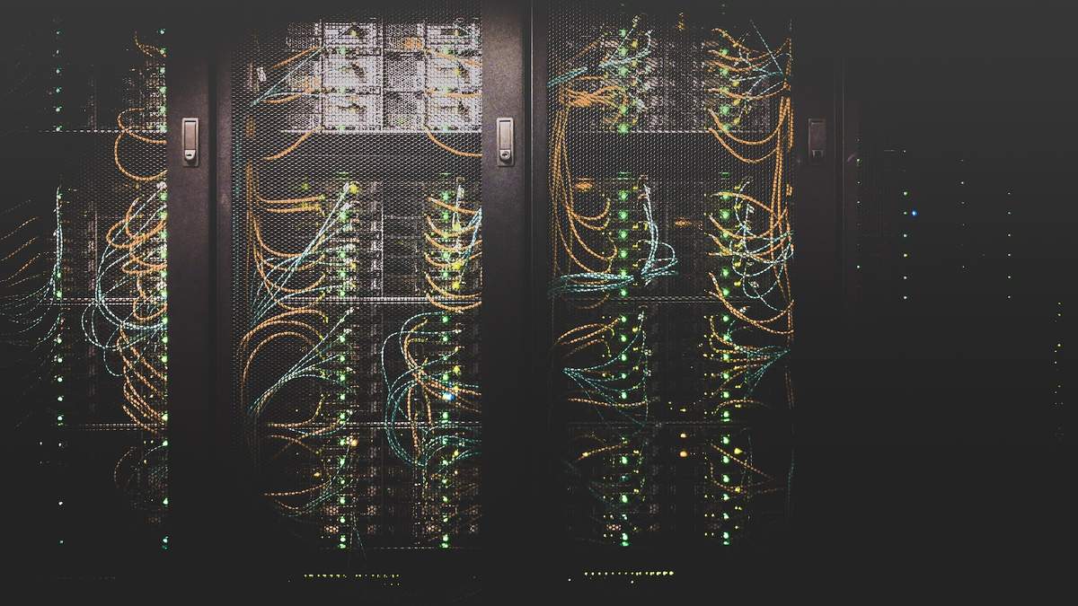 Microsoft and Netflix removed from Russian servers speeding up content downloads