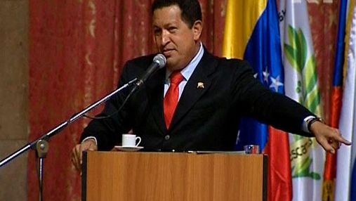 Уго Чавес подарил дом своему трехмиллионному фолловеру в Twitter
