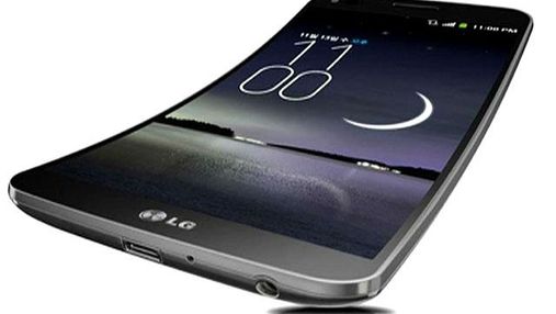 LG представила смартфон з вигнутим дисплеєм, японські розробники - робота Janken