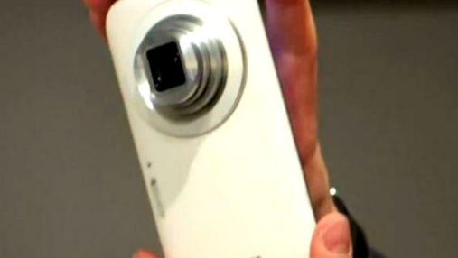 Мобільні технології: камерофон Galaxy K Zoom від Samsung та Android-стікер