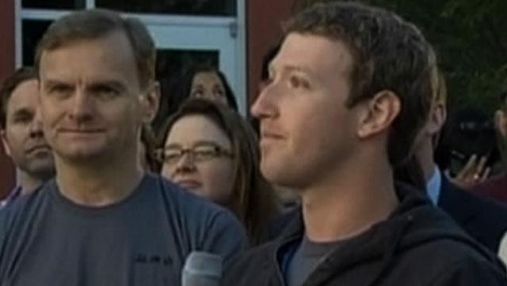 Основатель Facebook празднует юбилей. История его успеха