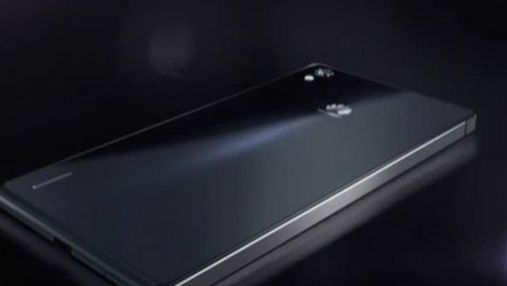 Мобільні технології: Huawei розробила смартфон Ascend P7, Microsoft відмовилась від Android