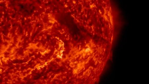 В сети появилось видео сверхмощных вспышек на Солнце