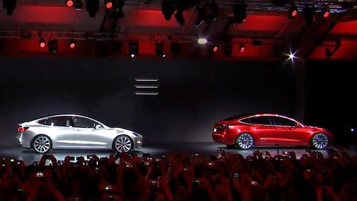 Первый доступный автомобиль Tesla, электрокар можно подзарядить от смартфона