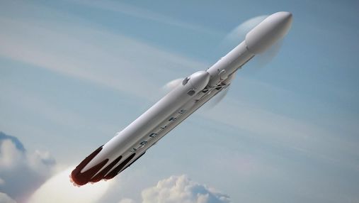 Маск анонсировал первый запуск ракеты Falcon Heavy в космос