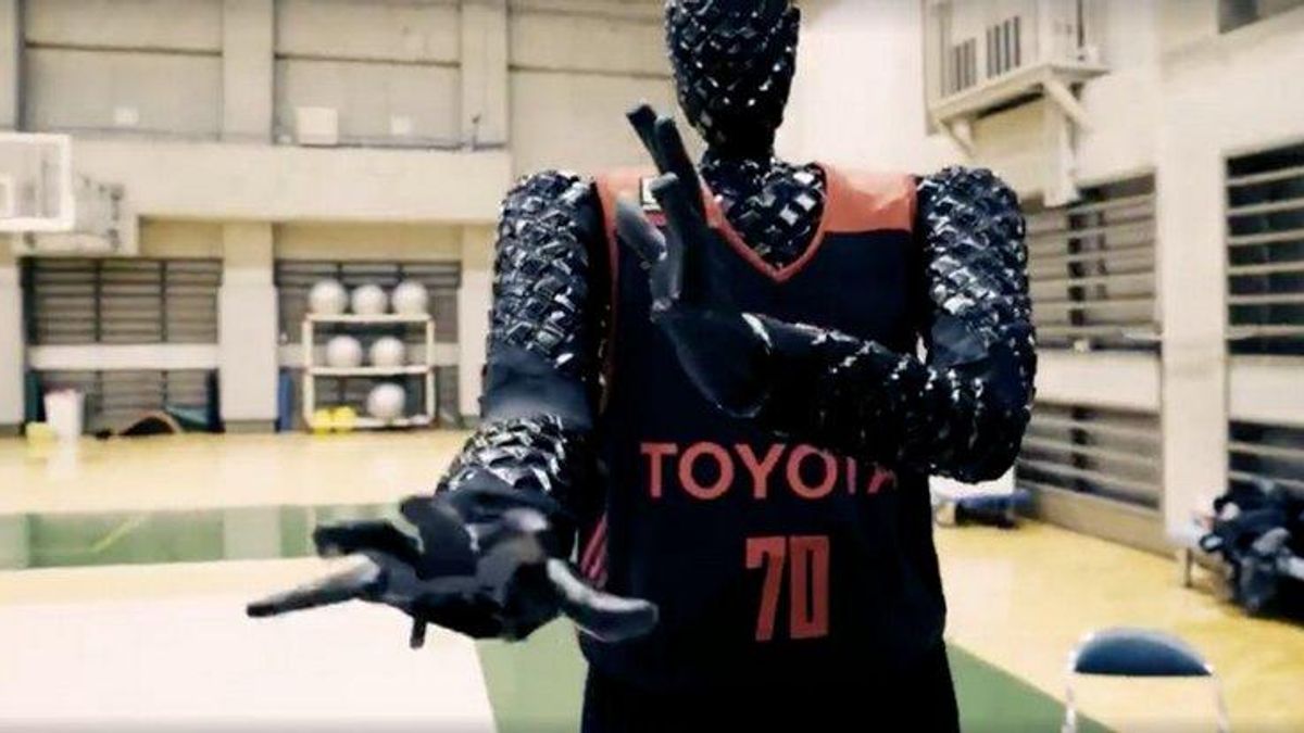 Японцы создали робота-баскетболиста, который выполняет броски не хуже профессиональных игроков