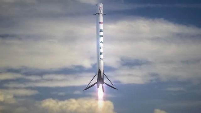 Запуск Falcon 9 новой версии от SpaceX: видео и фото