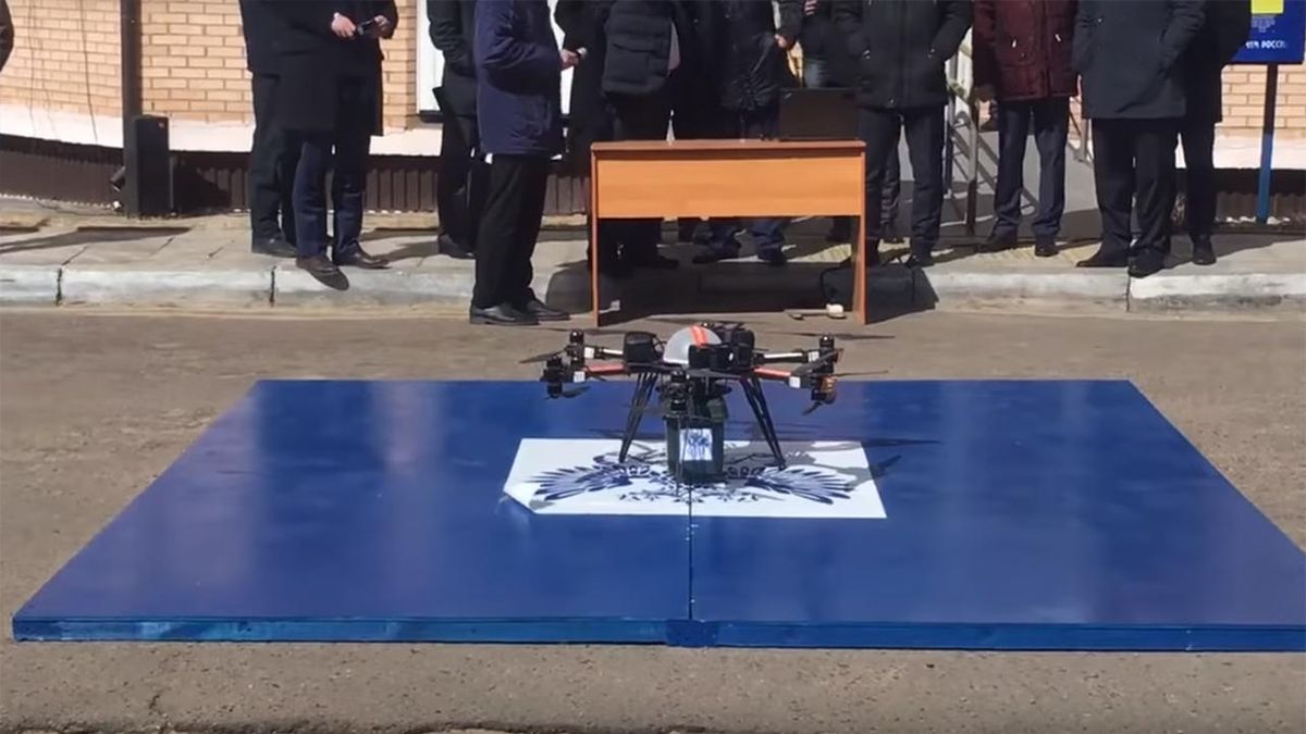 В сети показали неудачное испытание дрона "Почты России": видео