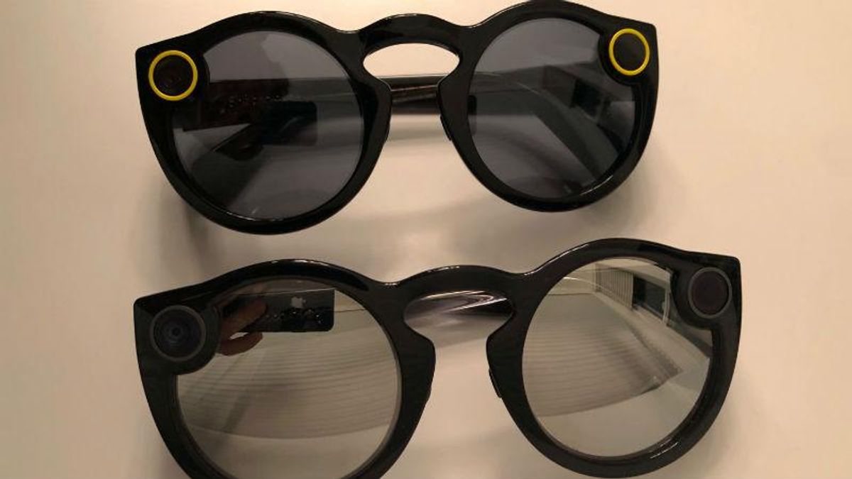 Выпустили очки Spectacles V2, которые делают фото и видео: цена новинки Выпустили очки Spectacles V2, которые делают фото и видео: цена новинки