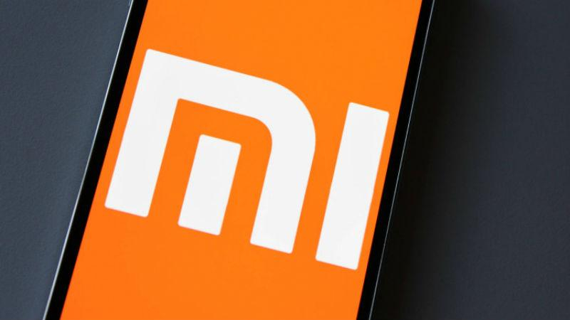 Смартфон Xiaomi Mi 8 может полностью зарядиться за 40 минут