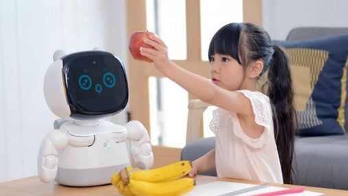 Xiaomi представила недорогого робота, який вміє доглядати за дітьми 