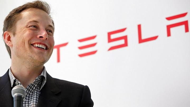 Як виглядатиме Tesla Model Y: Ілон Маск показав тизер електрокара