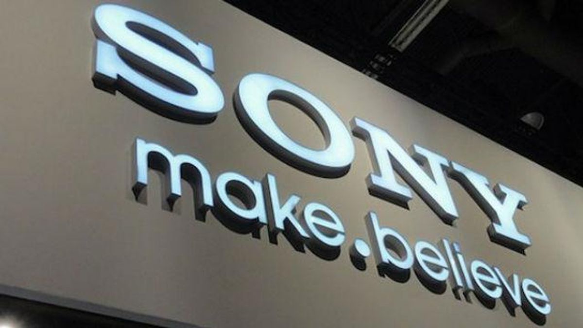 Продажи смартфонов Sony резко упали