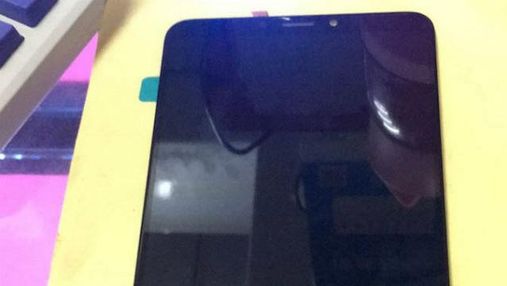 Смартфон Xiaomi Mi Max 3: в мережі з’явились фото його дисплейного модуля 
