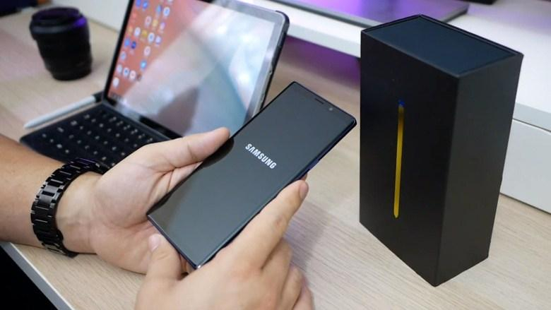 Смартфон Samsung Galaxy Note 9 протестировали на прочность: видео