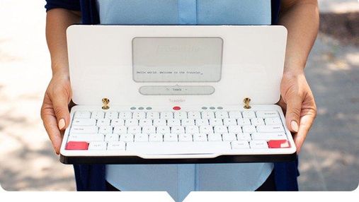 Створили незвичний ноутбук, що працює за принципом друкарської машини