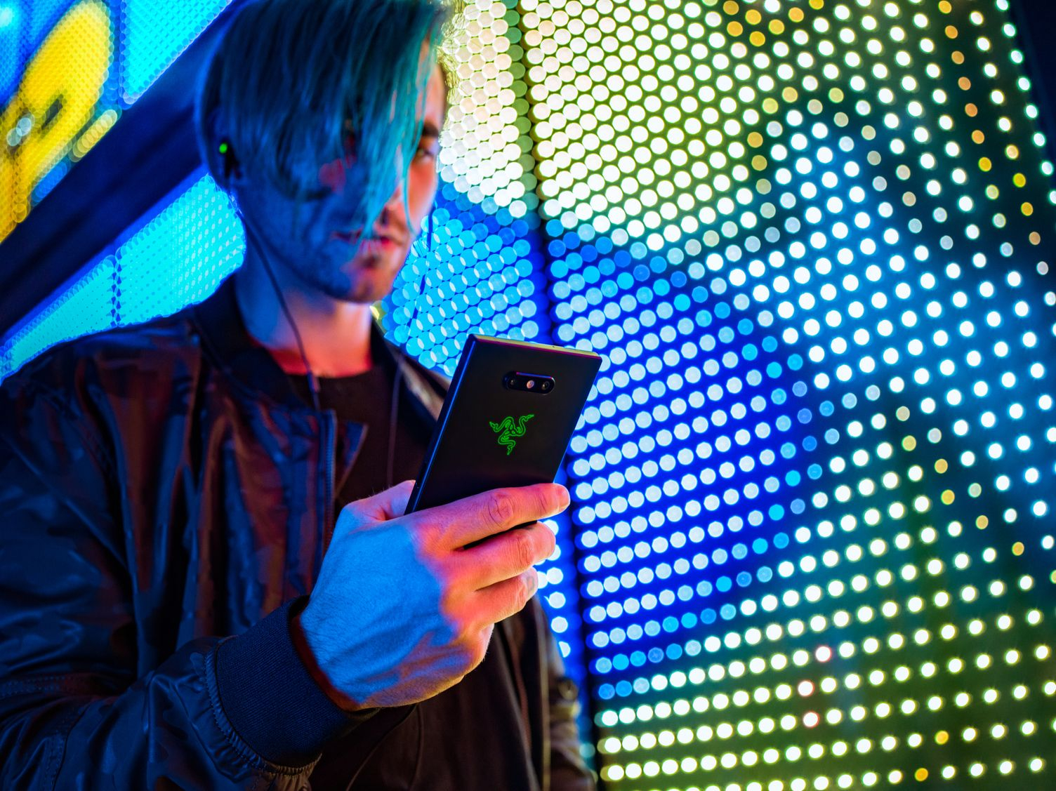 Razer Phone 2: характеристики, обзор, фото игрового флагмана