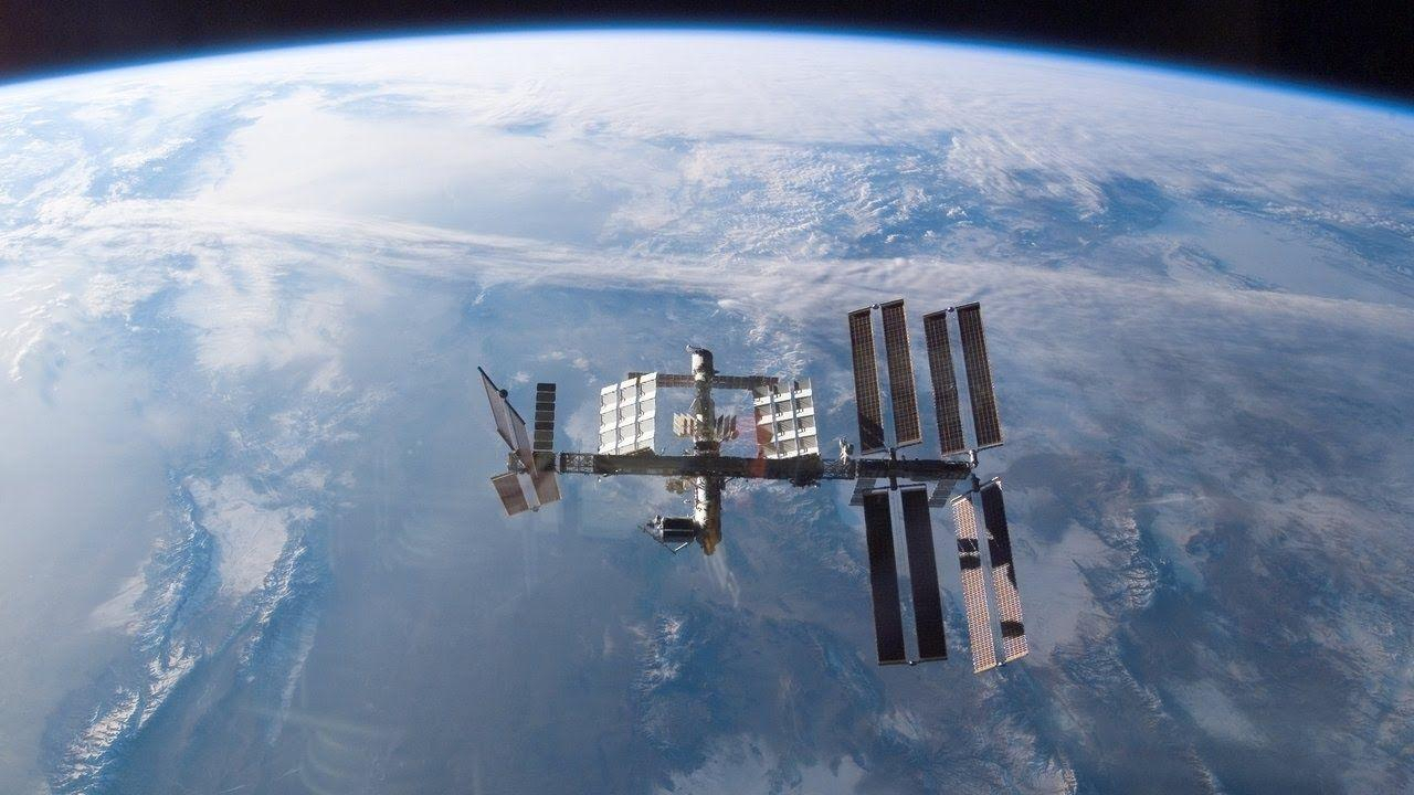 На Міжнародній космічній станції знайшли дискети, що залишив ще перший екіпаж: фото