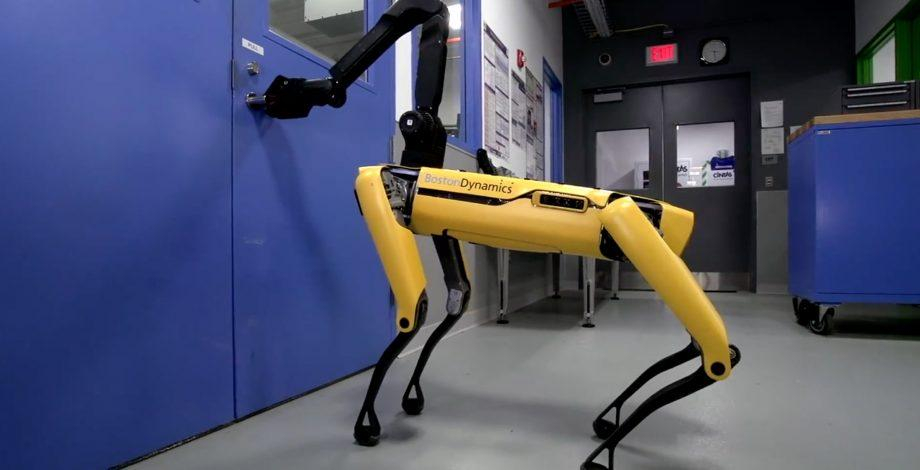 У четвероногого работа SpotMini появились руки: видео