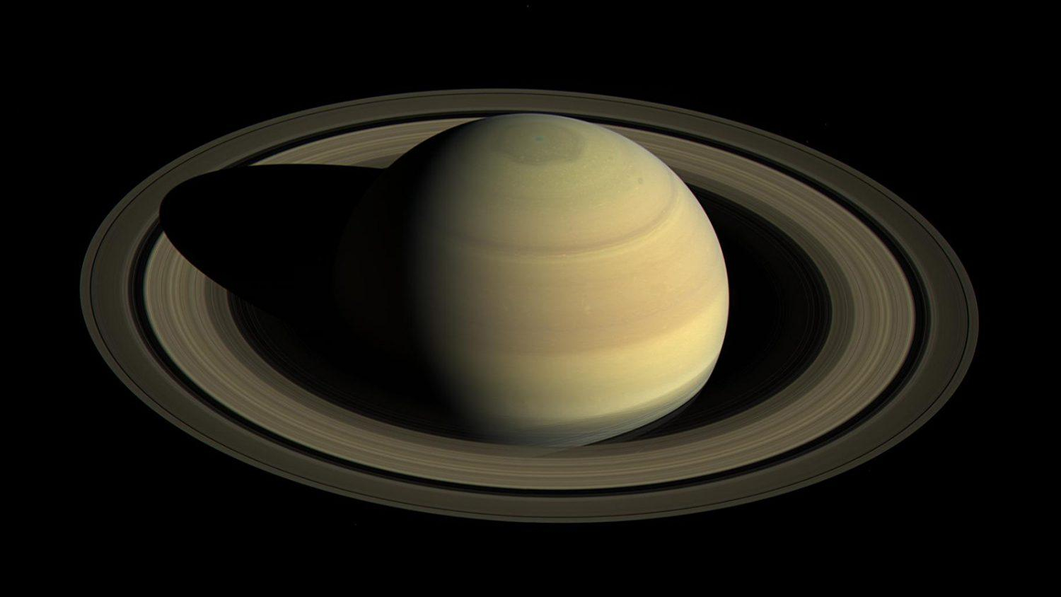 Сатурн уничтожает свои кольца