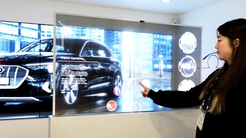 LG показала інноваційні дисплеї на виставці  ISE 2019
