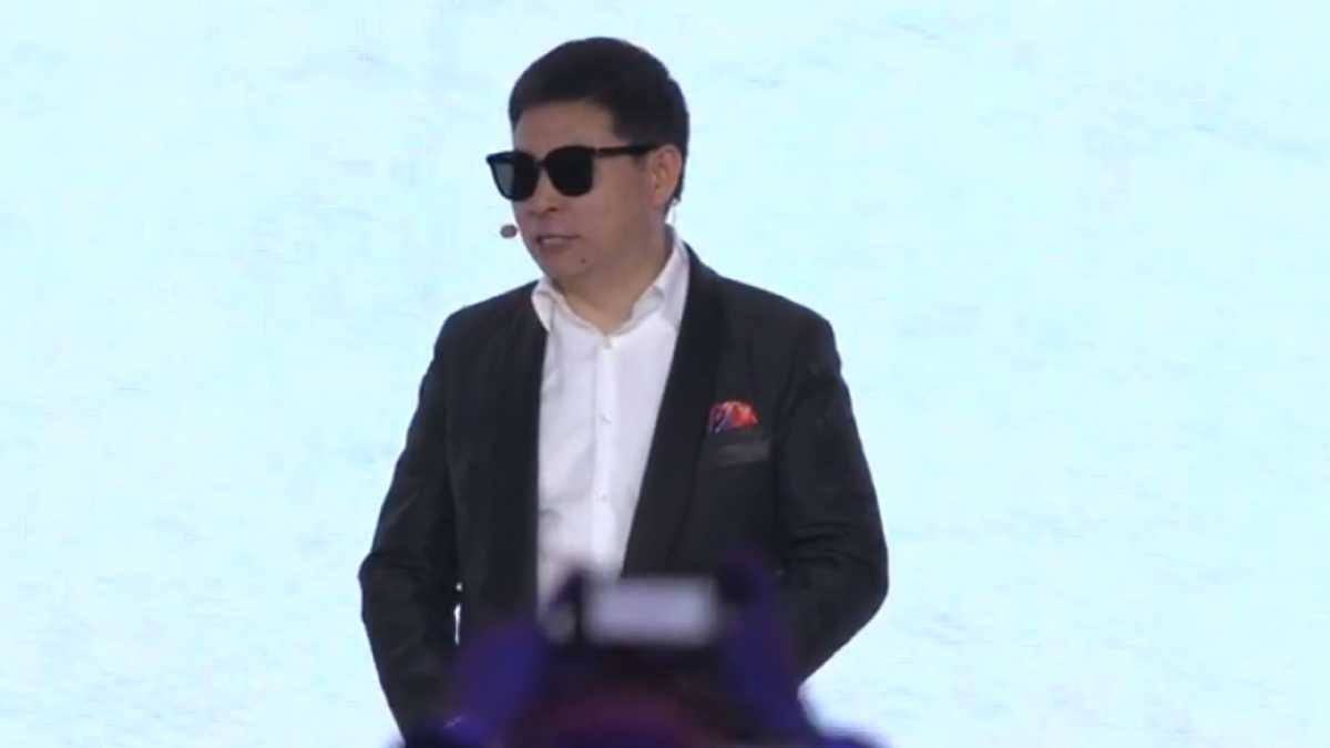 Huawei выпустила стильные смарт-очки