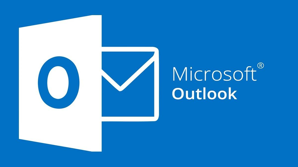 При нажатии на адрес почты открывается почтовый клиент outlook