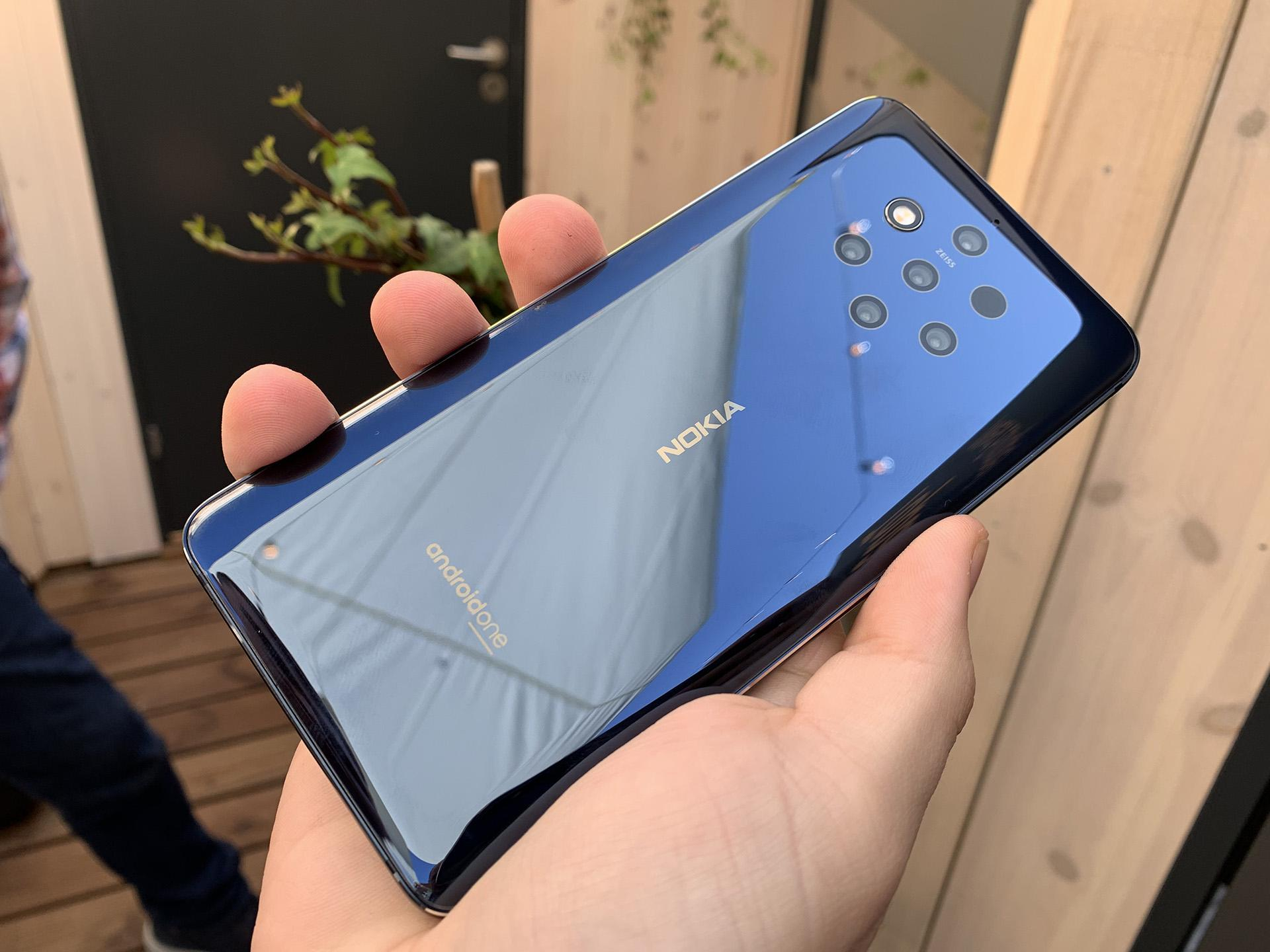 Смартфон Nokia 9 PureView с 5 камерами уже можно заказать в Украине: цена