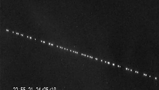 Спутники Маска вызвали тревогу у астрономов: в чем причина