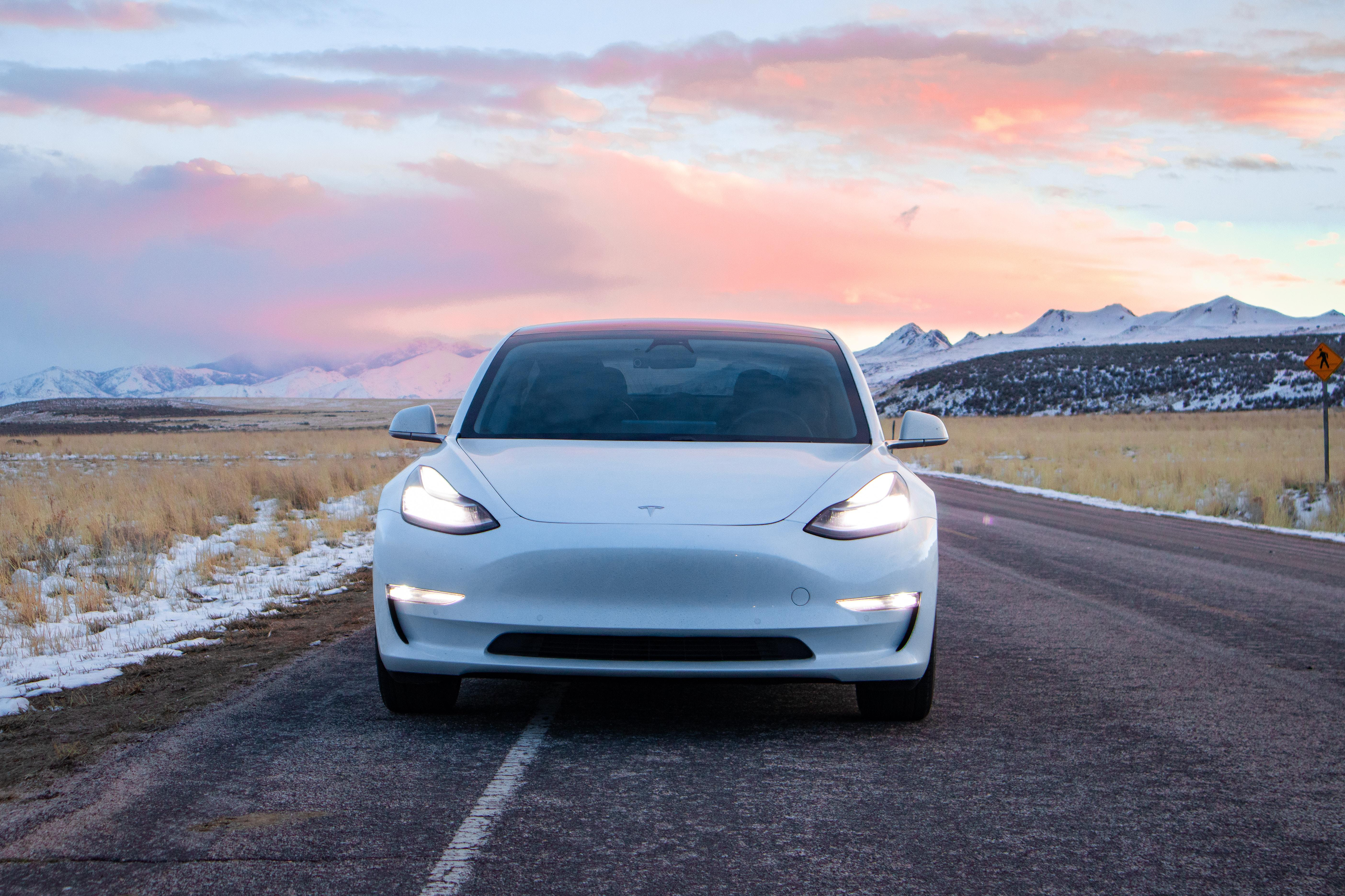 Tesla официально продает б/у автомобили: цены довольно привлекательные
