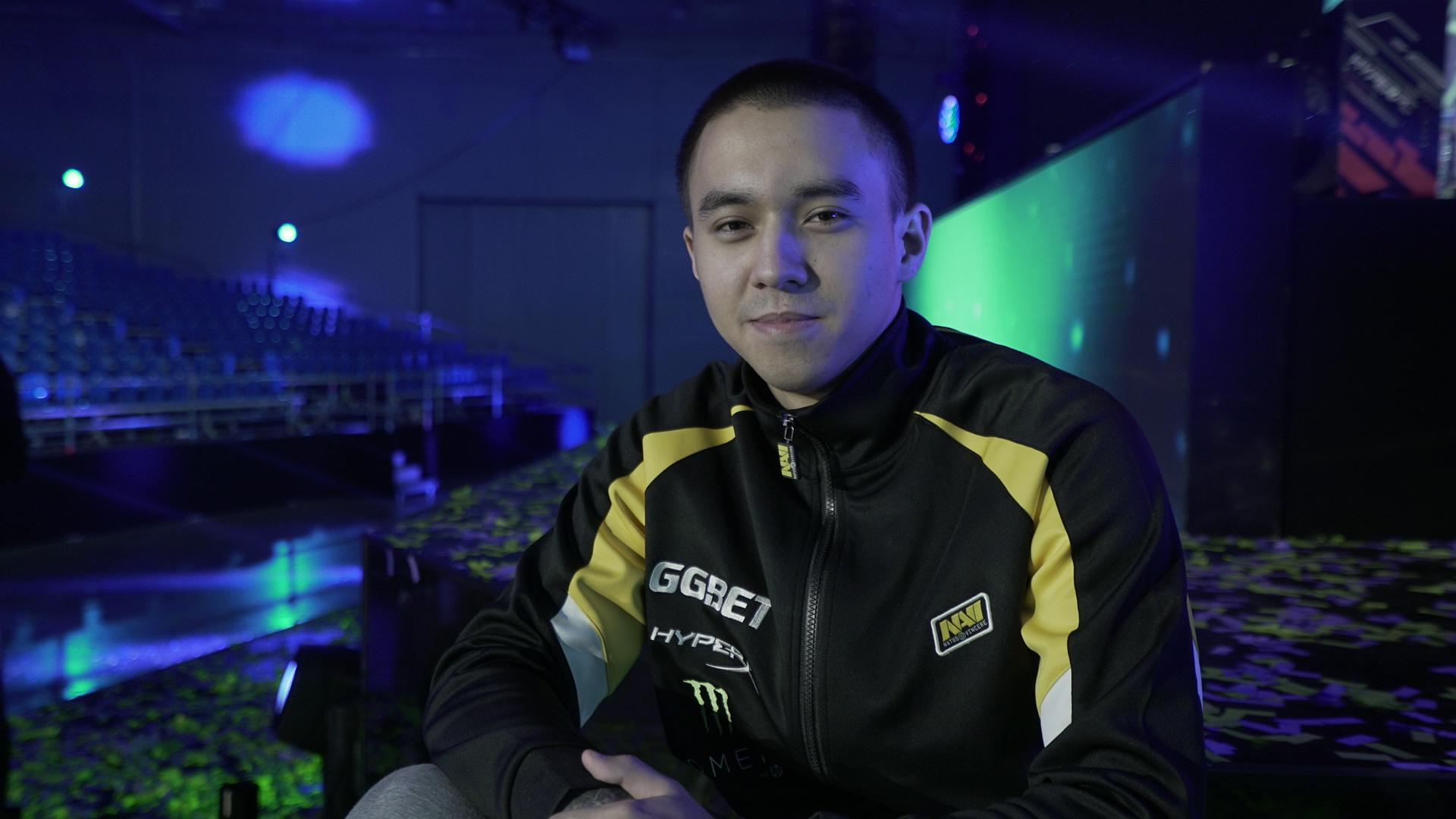 Игрона NaVi Евгения Blizzy забанили на Twich – причина 