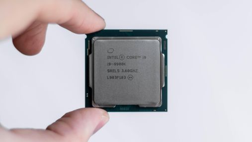 Intel готується до "процесорної війни" з AMD