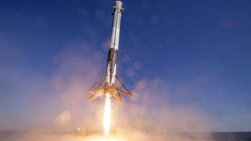 Запуск ракети Falcon 9: Маск відправив другу партію супутників для інтернету – відео