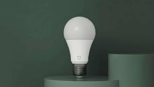 Xiaomi представила "умную" лампу: функции и цена