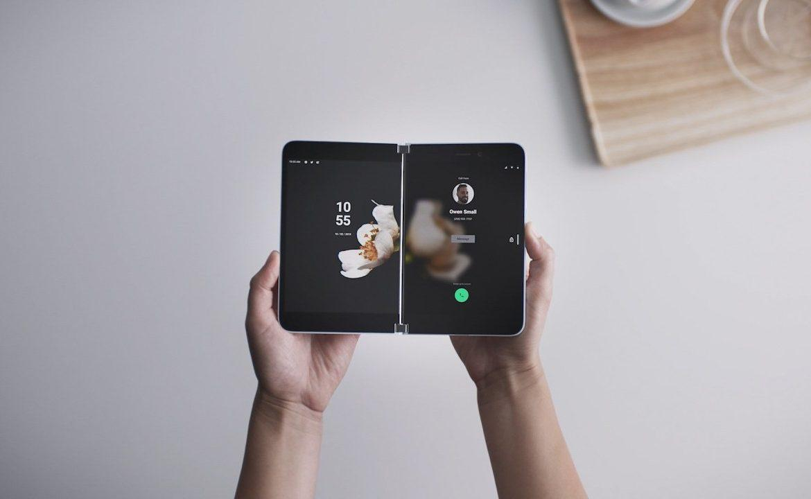 Гибкий смартфон Microsoft Surface Duo получит интересную замену внешнему дисплею Гибкий смартфон Microsoft Surface Duo получит интересную замену внешнему дисплею