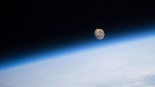 Ілон Маск та Джефф Безос отримали шанс відправити людей на Місяць