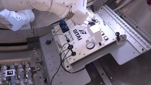 Стартап GITAI планирует запустить автономную роборуку на МКС в следующем году